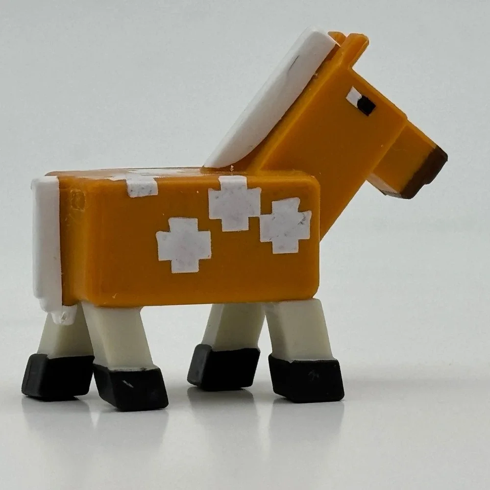 Minecraft Ice Series 5 Palomino Brown White Horse Mini Figure 1